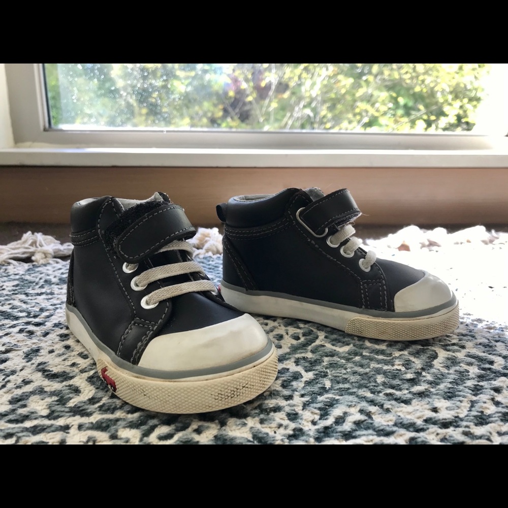 See Kai Run High Top Sneaker Size 5